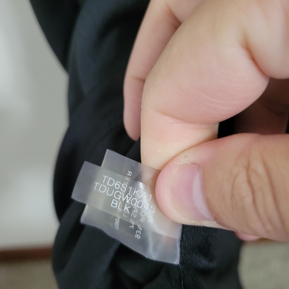 Tommy Hilfiger Black Sleeveless Dress with Black/Gold Buttons Size 10 - Picture 7 of 7